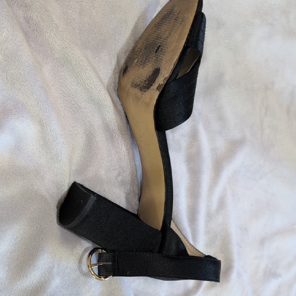 Ann Taylor Black Heels with X-Strap Design - Picture 5 of 5